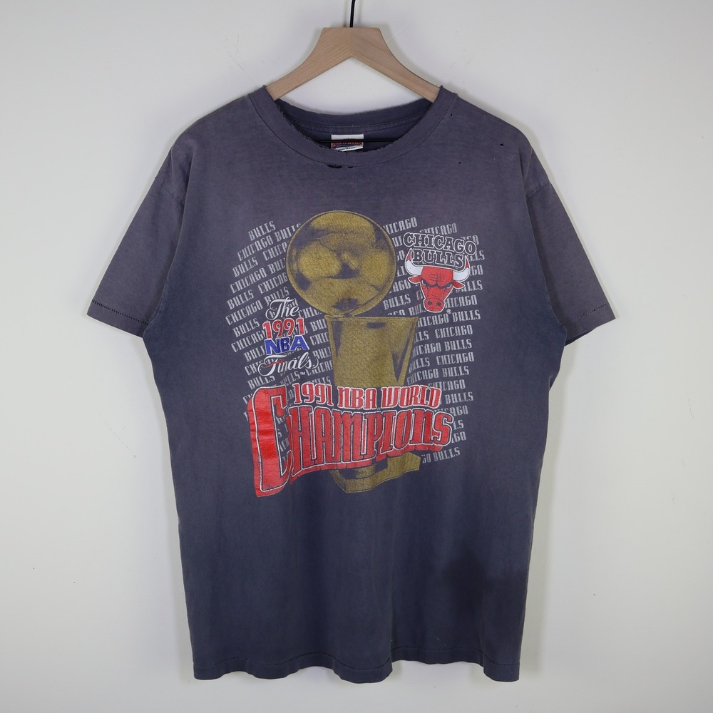 Vintage‎ Chicago Bulls 1991 NBA Champions Nutmeg T-Shirt XL Black Distressed